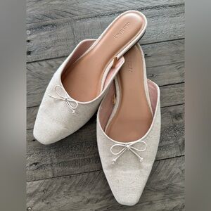 Old Navy Linen Ballet Mule, size 8